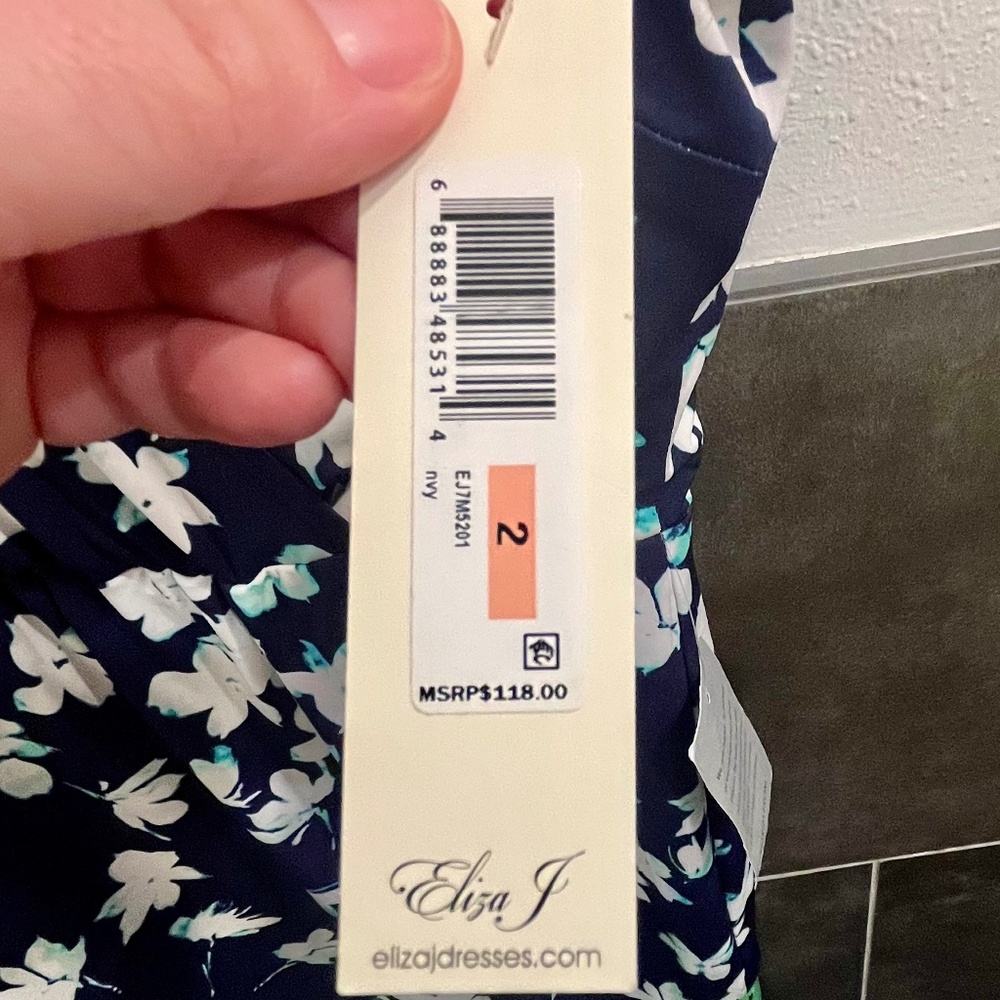 NWT Eliza J Women's Floral Printed Faux Wrap Surplus Bodice Dress Size 2 - Picture 5 of 12